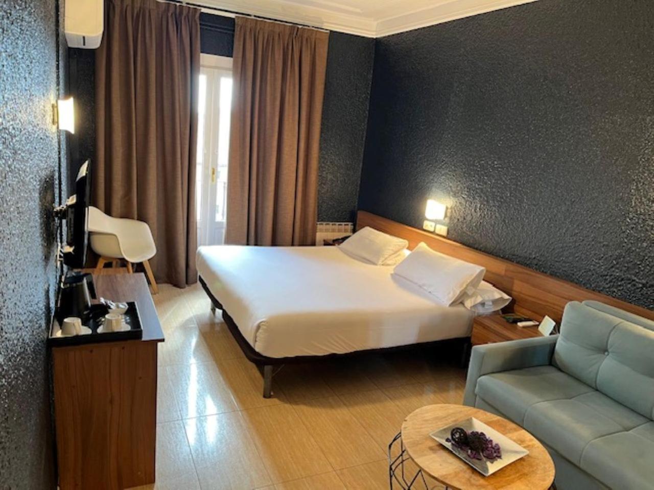 Hostal Iznajar Barcelona, Barcelona